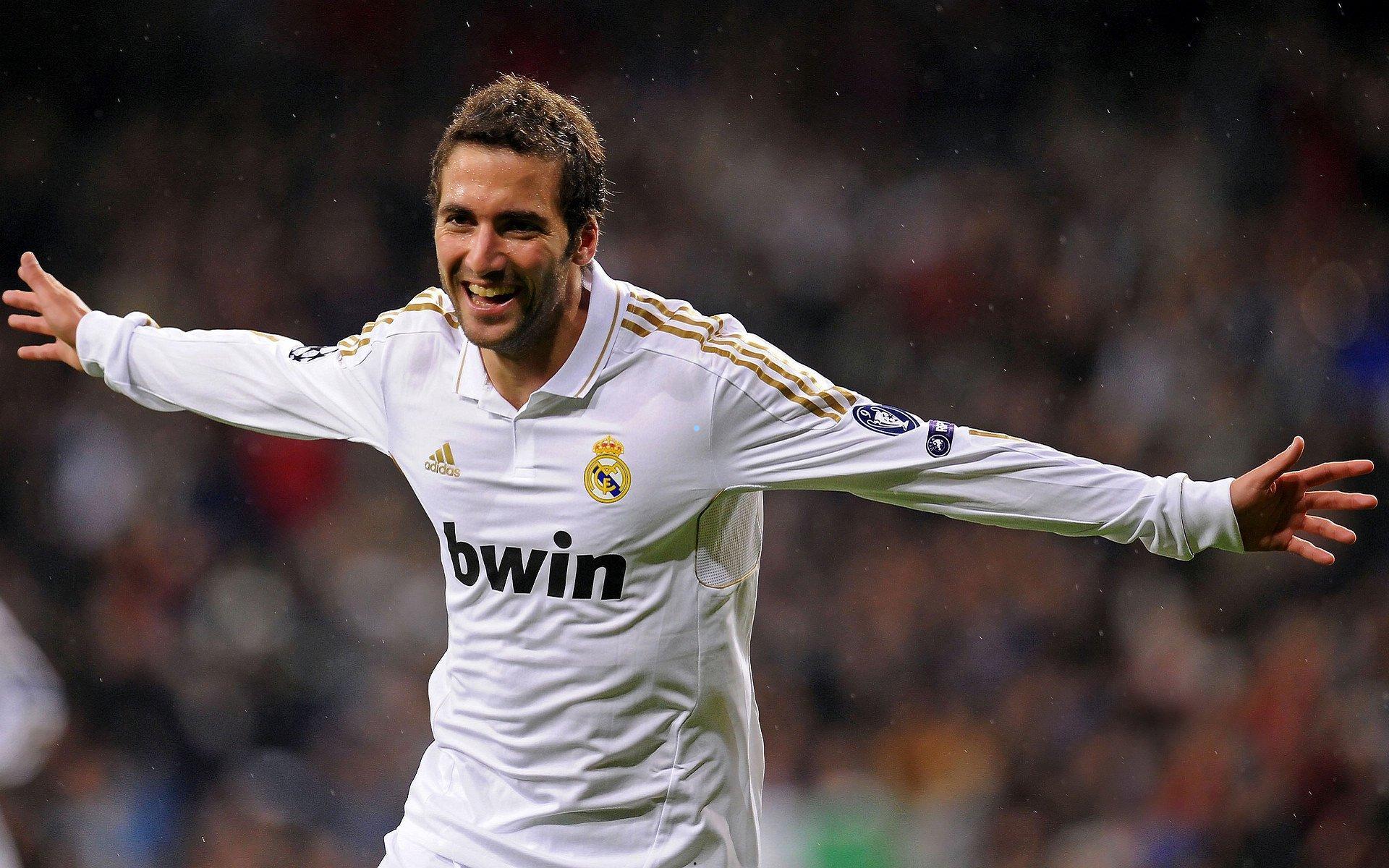 西甲焦点战,皇马伯纳乌对决贝蒂斯,姆巴佩引领进攻狂潮